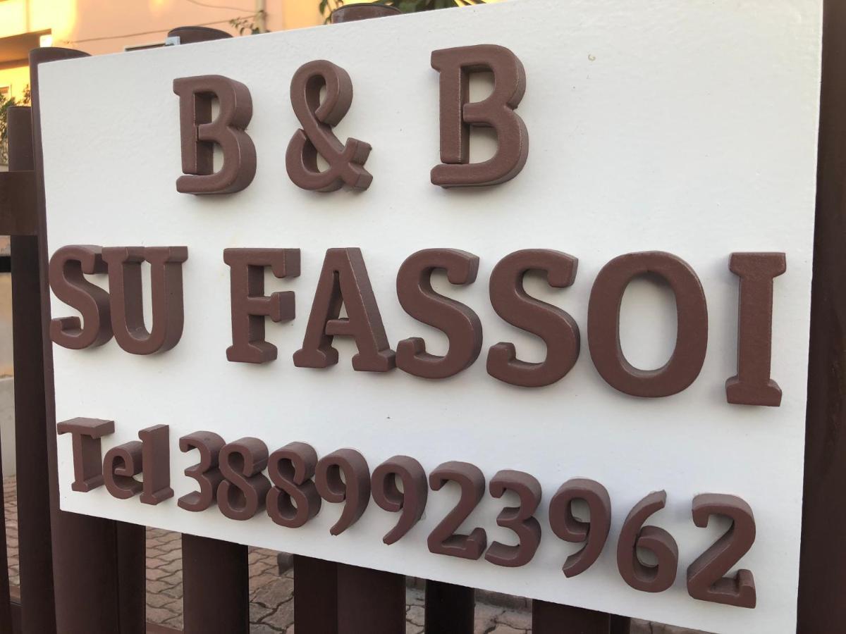 B&B Su Fassoi Santa Giusta Exteriör bild